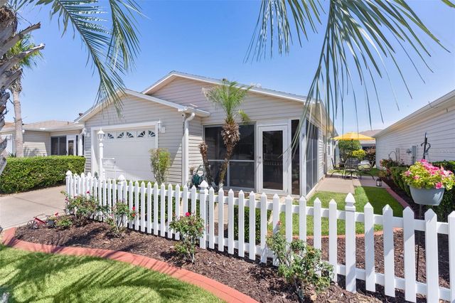 2437 SOUTHERN OAK STREET, The Villages, FL 32162