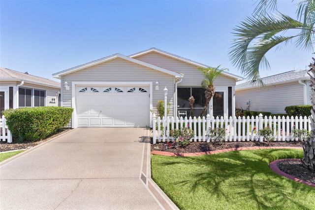 2437 SOUTHERN OAK STREET, The Villages, FL 32162