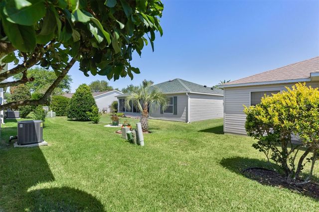 2437 SOUTHERN OAK STREET, The Villages, FL 32162