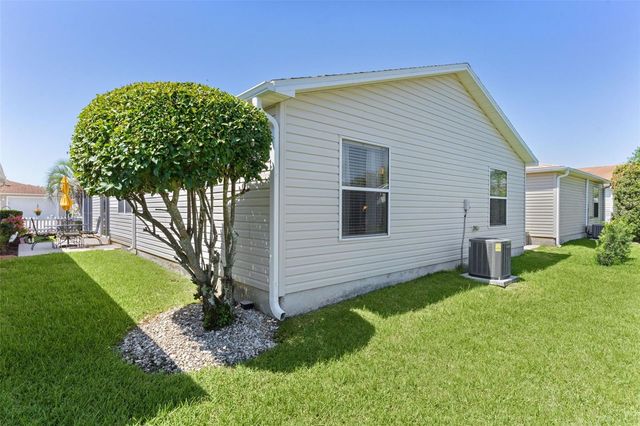 2437 SOUTHERN OAK STREET, The Villages, FL 32162