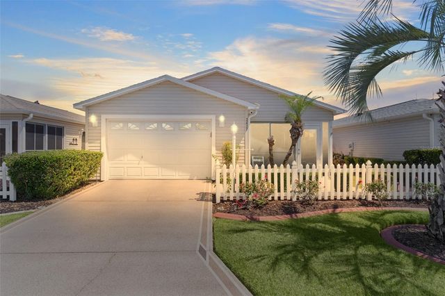 2437 SOUTHERN OAK STREET, The Villages, FL 32162