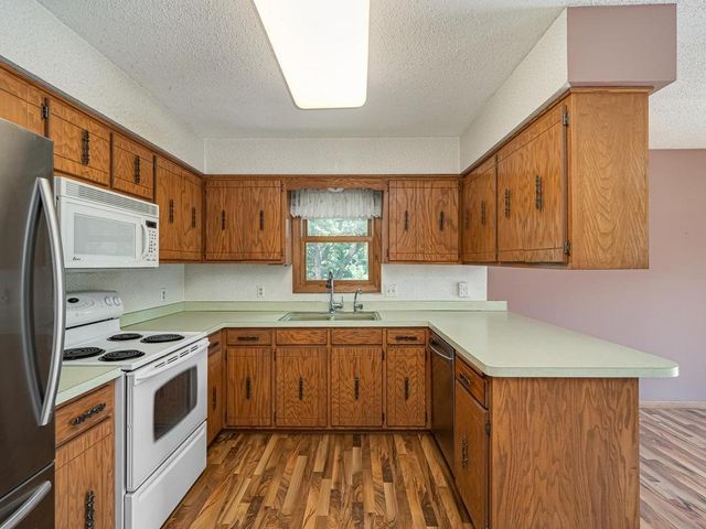 820 203rd Lane NE, East Bethel, MN 55011