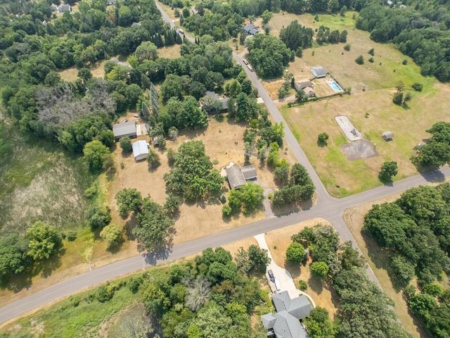 820 203rd Lane NE, East Bethel, MN 55011