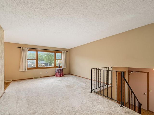820 203rd Lane NE, East Bethel, MN 55011