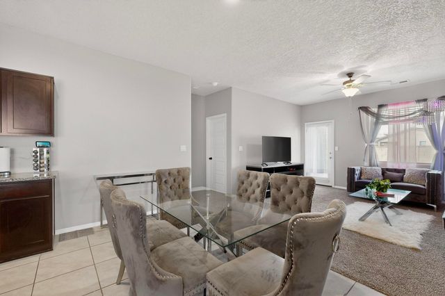 10683 Valedon Lane SW, Albuquerque, NM 87121