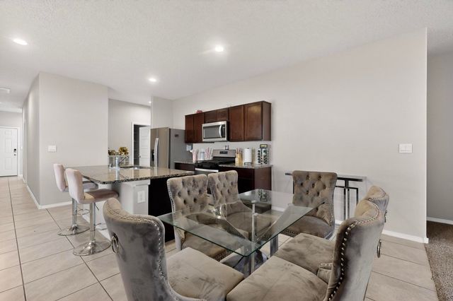 10683 Valedon Lane SW, Albuquerque, NM 87121