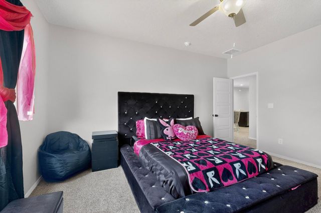 10683 Valedon Lane SW, Albuquerque, NM 87121