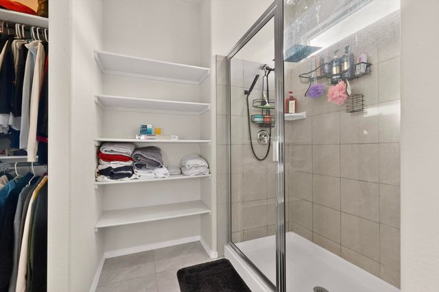 10683 Valedon Lane SW, Albuquerque, NM 87121