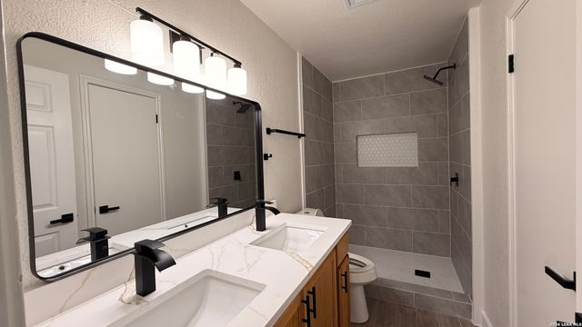 6283 Valley Bay Dr, San Antonio, TX 78250