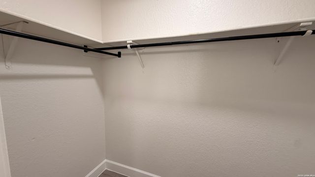 6283 Valley Bay Dr, San Antonio, TX 78250