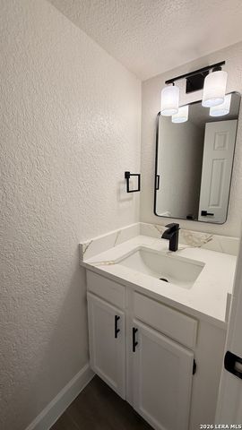 6283 Valley Bay Dr, San Antonio, TX 78250