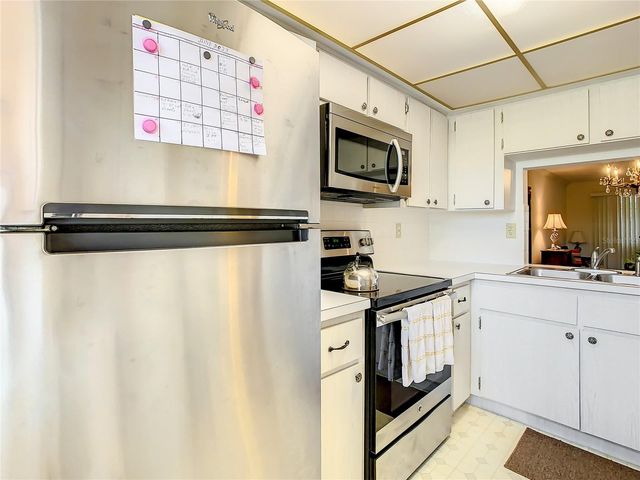 4230 REDCLIFF PLACE 4230, New Port Richey, FL 34652