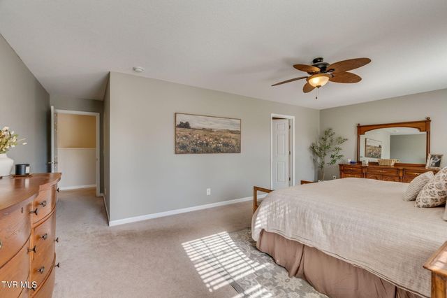 212 Pembrooke Circle, Jonesborough, TN 37659