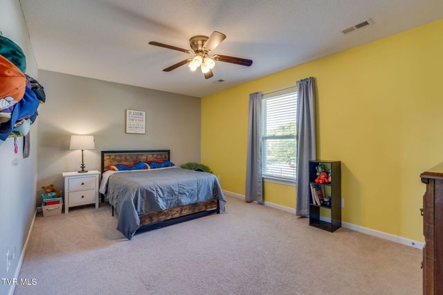212 Pembrooke Circle, Jonesborough, TN 37659