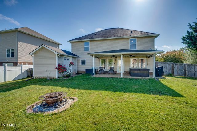 212 Pembrooke Circle, Jonesborough, TN 37659