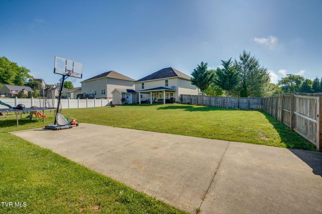 212 Pembrooke Circle, Jonesborough, TN 37659