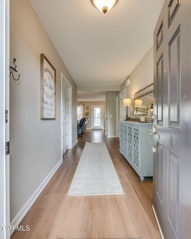 212 Pembrooke Circle, Jonesborough, TN 37659