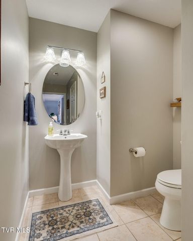 212 Pembrooke Circle, Jonesborough, TN 37659