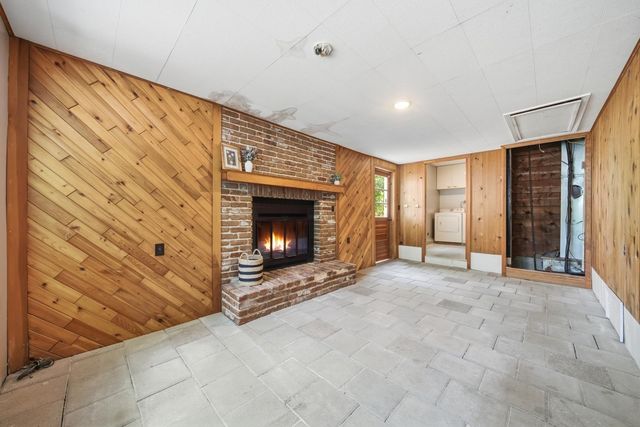1612 N Cron, Augusta, KS 67010