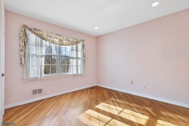 8 Forest Dale Dr, Harding Twp., NJ 07960