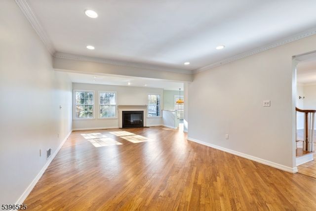 8 Forest Dale Dr, Harding Twp., NJ 07960