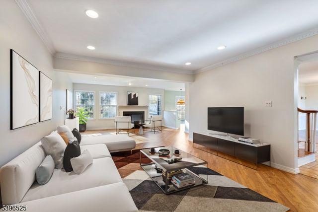 8 Forest Dale Dr, Harding Twp., NJ 07960