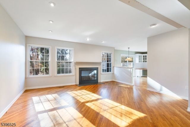 8 Forest Dale Dr, Harding Twp., NJ 07960