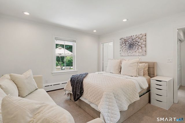 585 Hoydens Lane, Fairfield, CT 06824