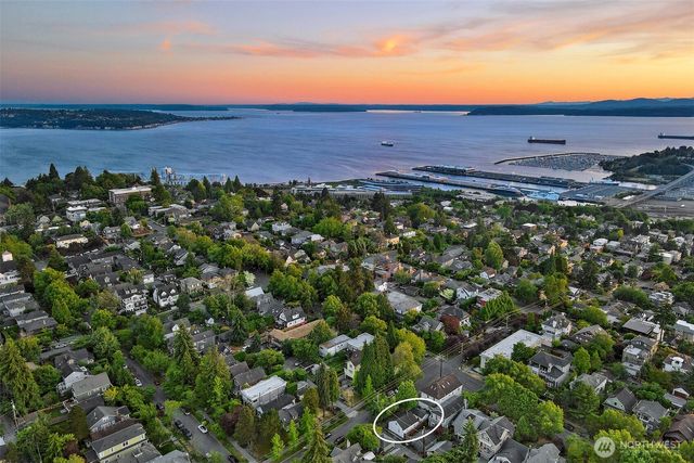 516 W Howe Street, Seattle, WA 98119