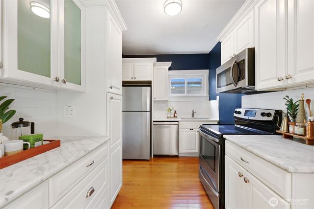 516 W Howe Street, Seattle, WA 98119