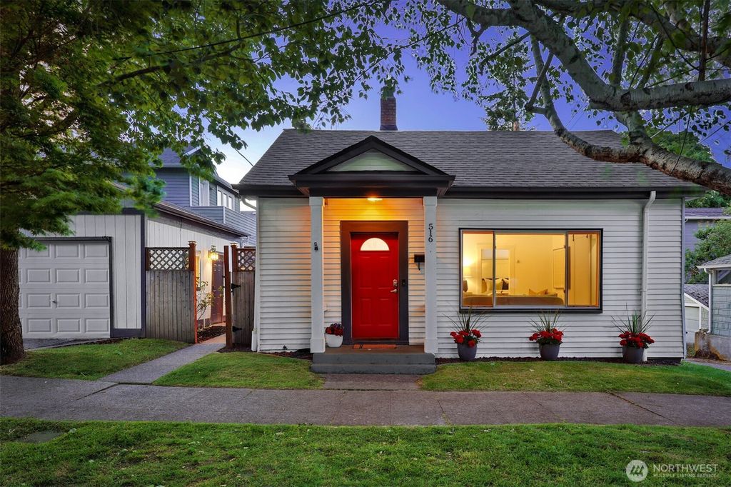 516 W Howe Street, Seattle, WA 98119