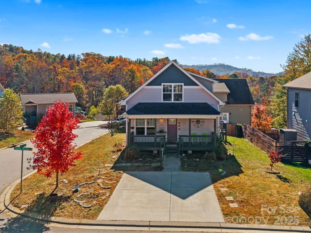 28 Yarrow Meadow Road, Weaverville, NC 28787