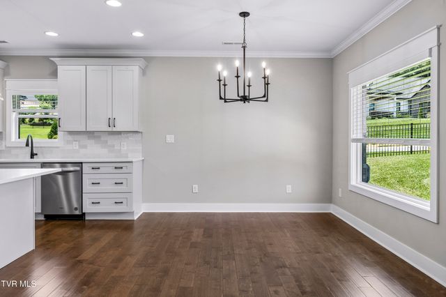882 Gardenia Drive, Johnson City, TN 37615