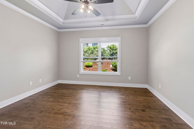 882 Gardenia Drive, Johnson City, TN 37615