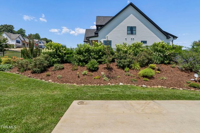 882 Gardenia Drive, Johnson City, TN 37615