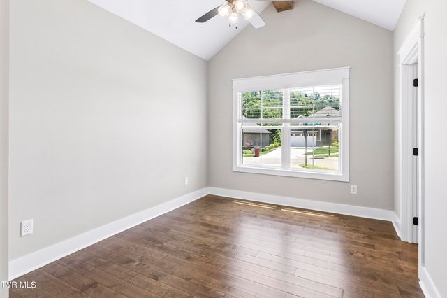 882 Gardenia Drive, Johnson City, TN 37615