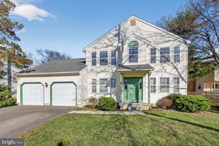 25 COUNTRY LN, Voorhees, NJ 08043