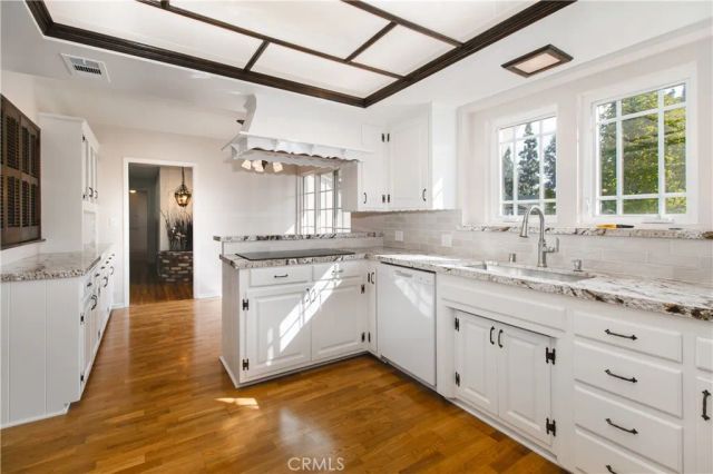 9659 Calvin, Northridge, CA 91324