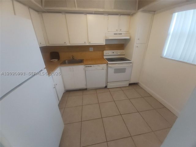 8370 Sands Point Blvd H306, Tamarac, FL 33321
