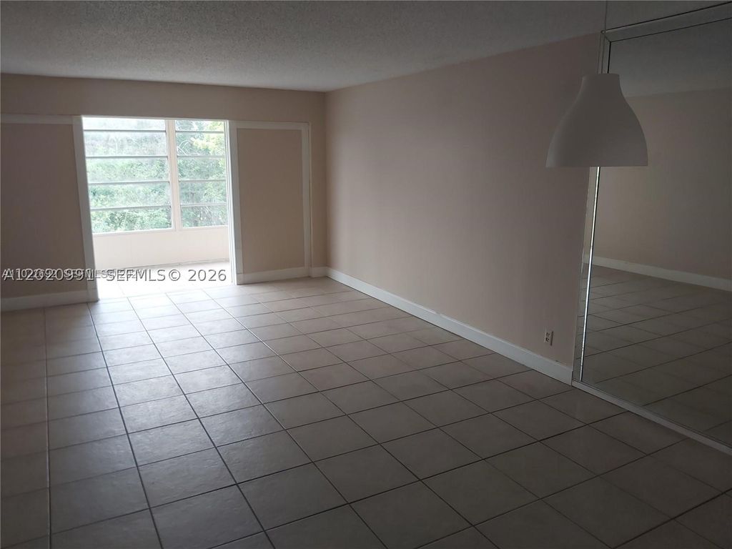 8370 Sands Point Blvd H306, Tamarac, FL 33321