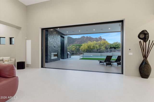 6816 E Stagecoach Pass --, Carefree, AZ 85377