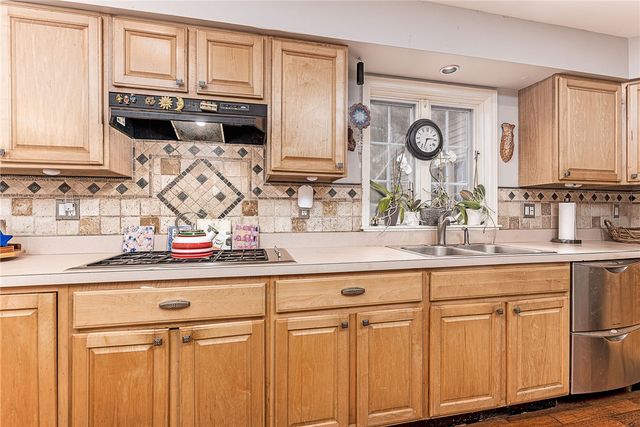 197 Old Coach Road, Charlestown, RI 02813