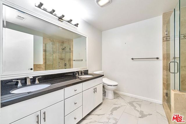 871 Crenshaw Boulevard 305, Los Angeles, CA 90005