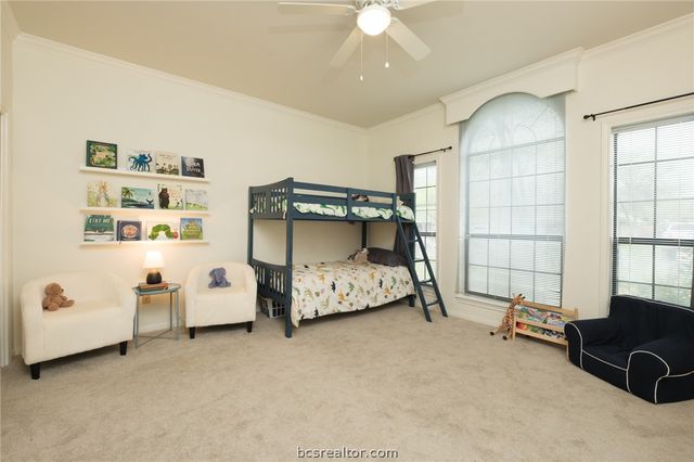 2808 Pueblo Court N, College Station, TX 77845