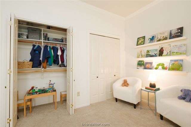 2808 Pueblo Court N, College Station, TX 77845