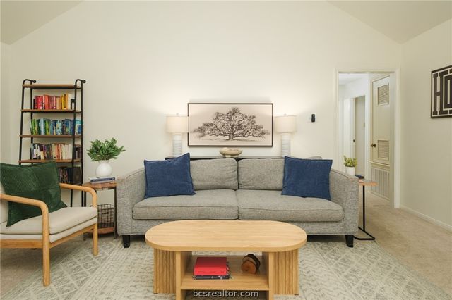 2808 Pueblo Court N, College Station, TX 77845