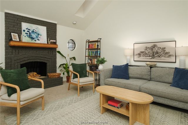 2808 Pueblo Court N, College Station, TX 77845