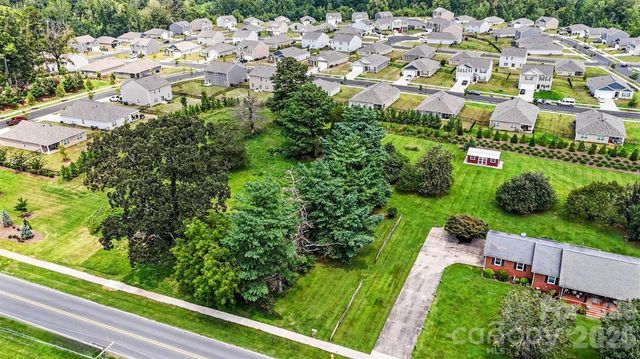 495 Perry Road, Troutman, NC 28166