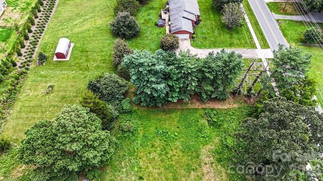 495 Perry Road, Troutman, NC 28166