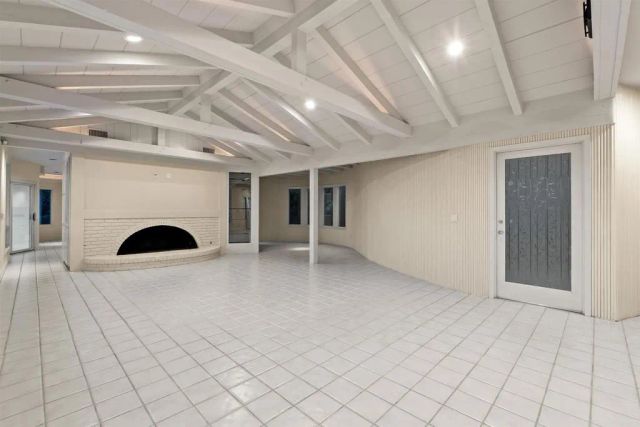 10595 Russell Road, La Mesa, CA 91941